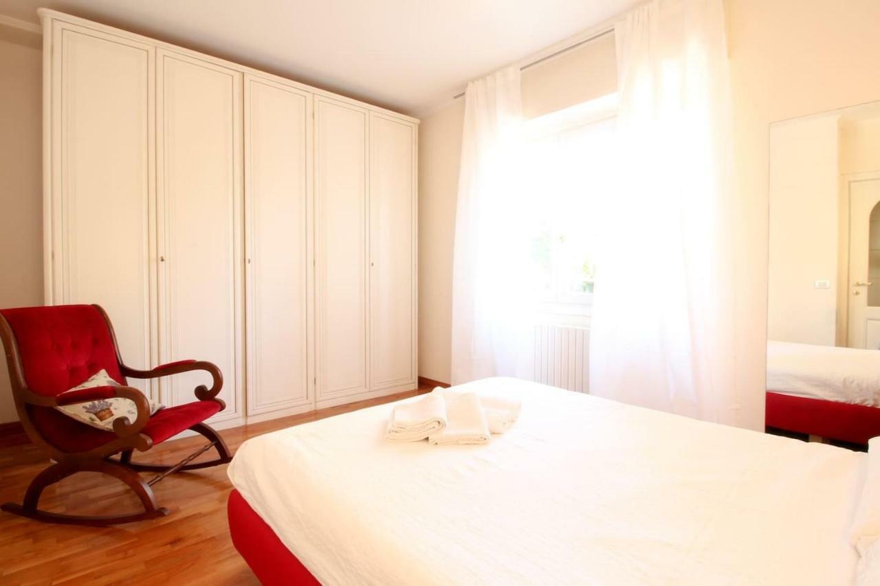 Papaveri Rossi Apartment Bordighera Exterior foto